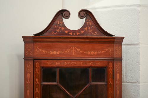 Lot 123 - An Edwardian mahogany and Neo-Classical...