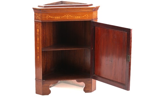 Lot 123 - An Edwardian mahogany and Neo-Classical...
