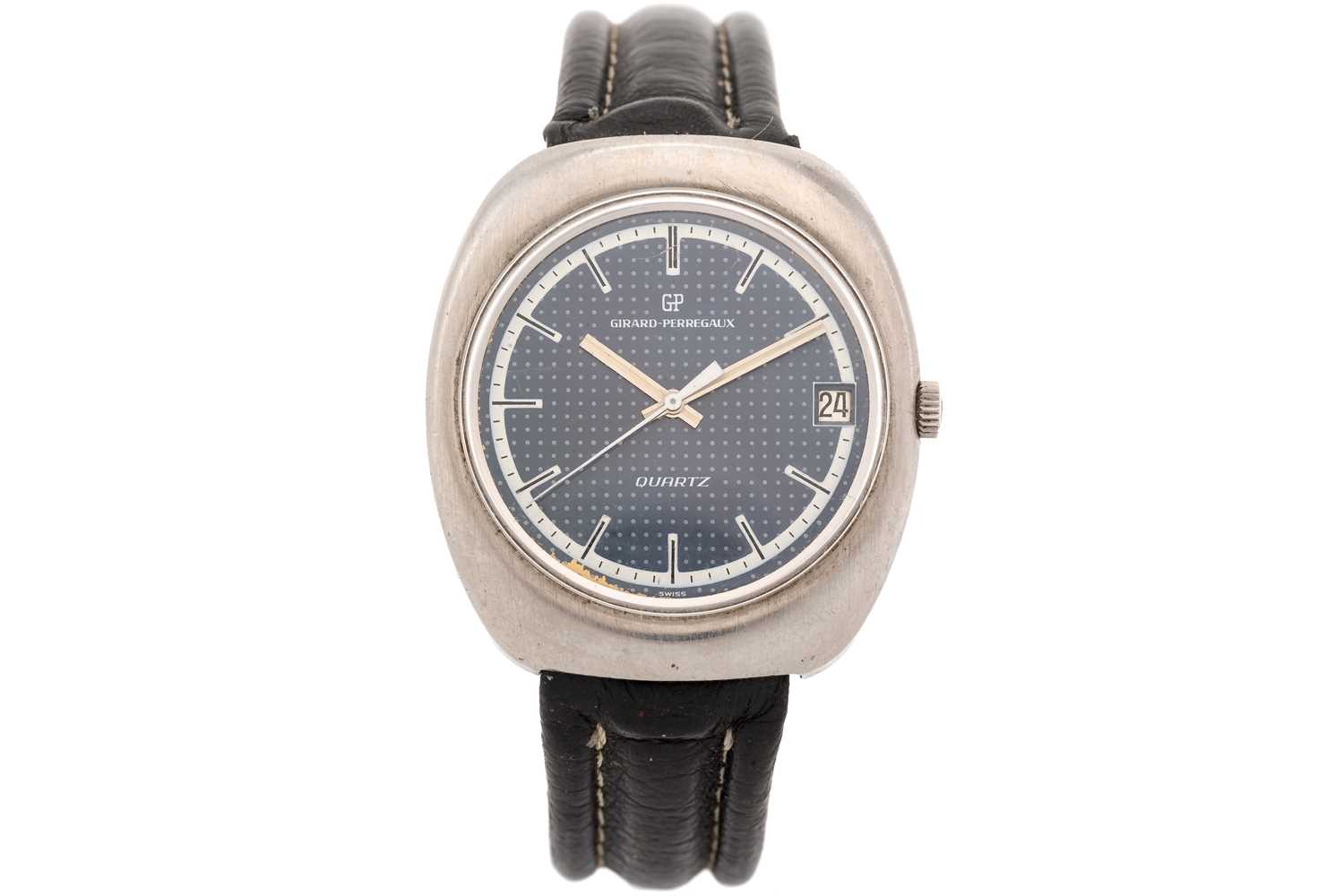 Lot 416 - A Girard-Perregaux stainless steel quartz...