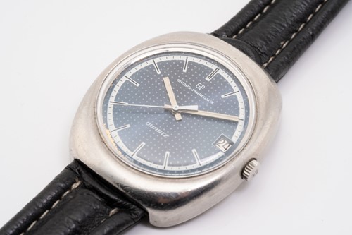 Lot 416 - A Girard-Perregaux stainless steel quartz...