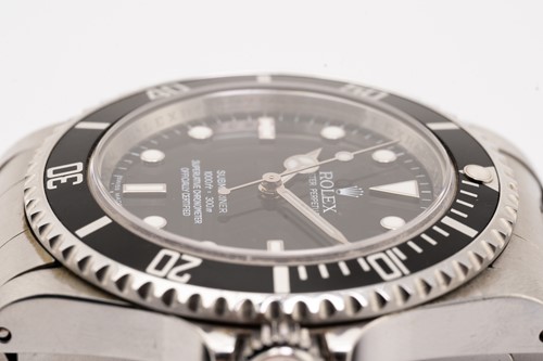 Lot 373 - A Rolex Submariner ref. 14060M featuring an...