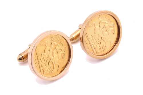Lot 98 - A pair of sovereign coin cufflinks, comprising...