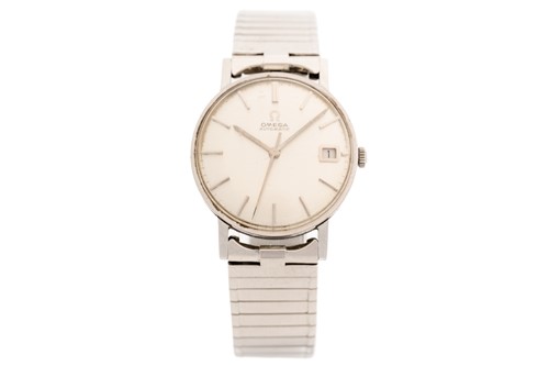 Lot 391 - An Omega automatic watch, featuring a...