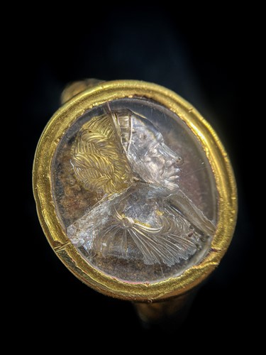 Lot 273 - A Post-Medieval intaglio ring, circa 1575-1650,...