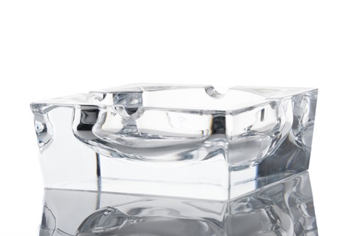 Lot 133 - A David Linley crystal glass cigar ashtray,...