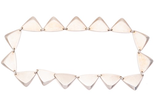 Lot 291 - Hans Hansen - a 'Peak' necklace composed of...