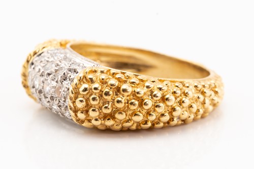 Lot 27 - An 18 carat gold and diamond ring saddle ring;...
