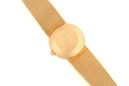 Lot 371 - A Baume & Mercier Baumatic gold lady's watch,...