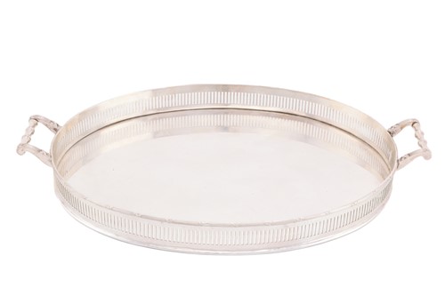 Lot 478 - A 20th century silver tray, London 1974, by A...