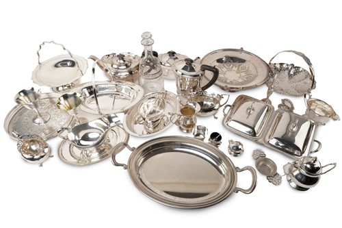 Lot 546 - A large collection of silver plate including a...