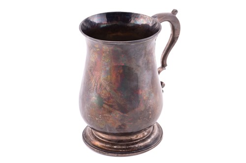 Lot 431 - An early George III silver tankard, London...