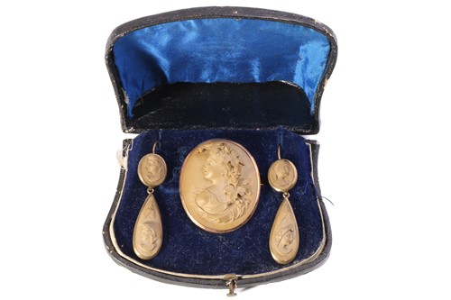Lot 36 - A Victorian lava cameo demi-parure; comprising...