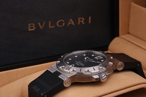 Lot 416 - A Bvlgari (Bulgari) Diagono chronometer SD 38...