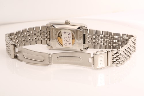 Lot 369 - An Oris automatic lady's watch, featuring a...