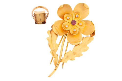 Lot 127 - A gem-set floral brooch together with a ring;...