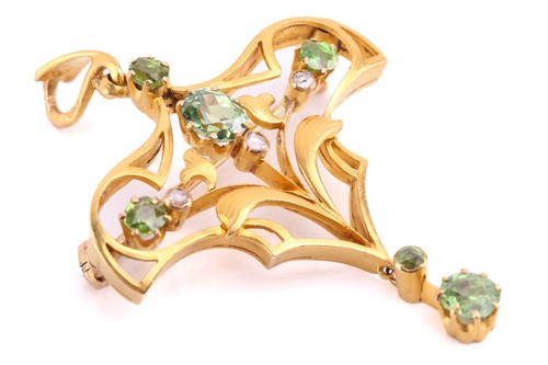 Lot 1 - An early 20th-century Russian pendant brooch...