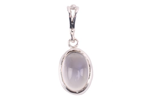 Lot 121 - A moonstone pendant,the oval cabochon 10.49ct,...
