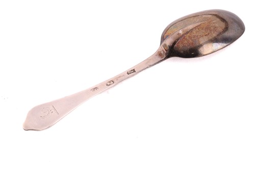 Lot 428 - A Queen Anne silver "dog nose" spoon, London,...