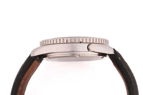 Lot 391 - A Breitling pluton Sardinia cup watch,...