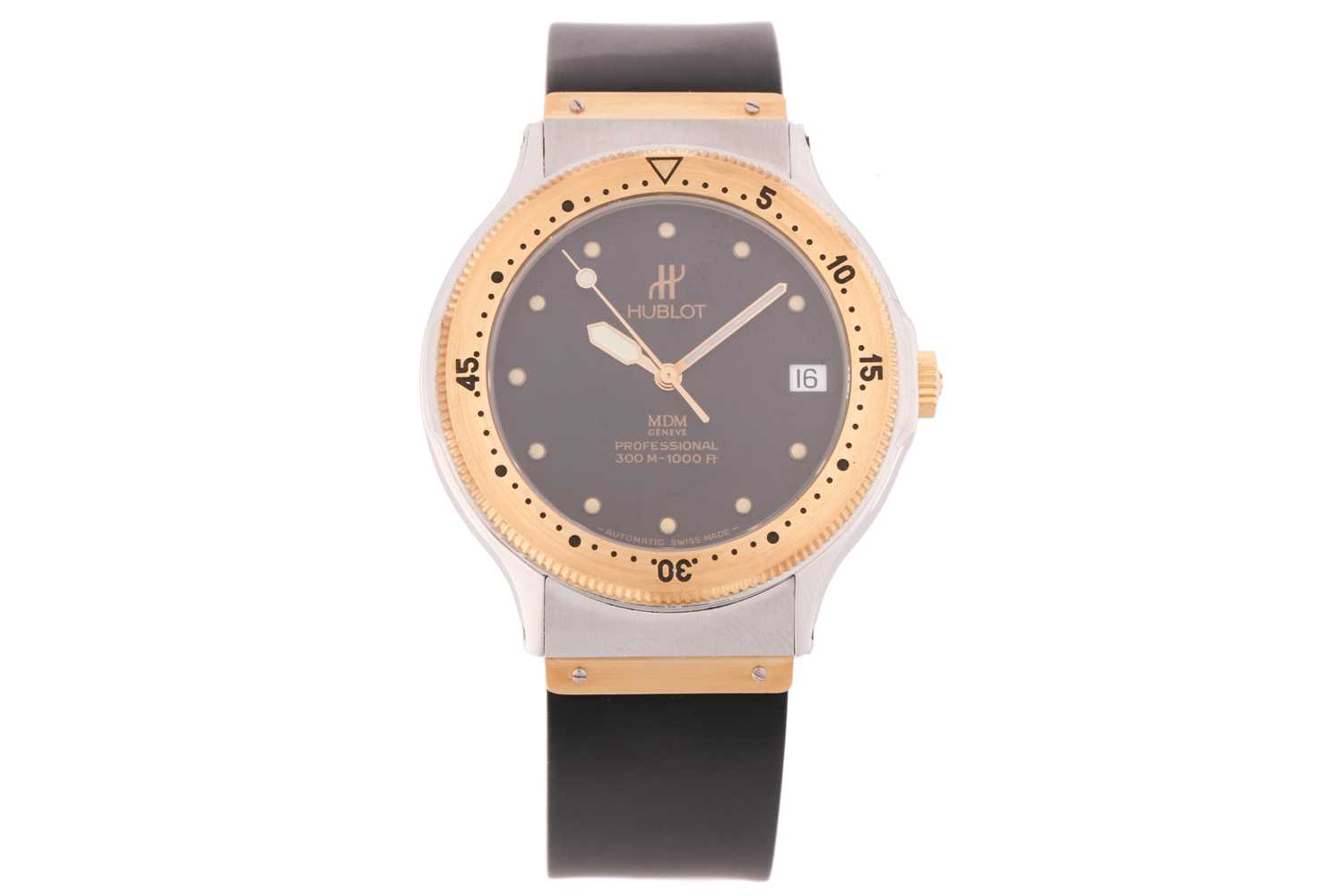 Lot 346 - A Hublot MDM 1550.2 bi-metal watch, featuring...