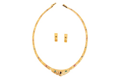 Lot 97 - An Etruscan-style polychromatic gem-set...