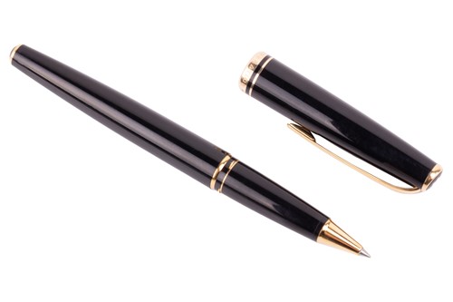 Lot 305 - Montblanc Generation roller ball pen with...