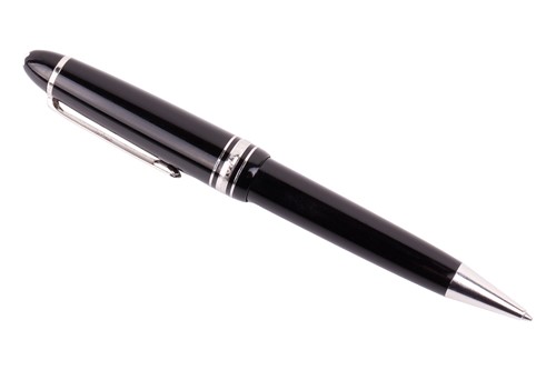 Lot 298 - Montblanc Meisterstück Jumbo roller ballpoint...