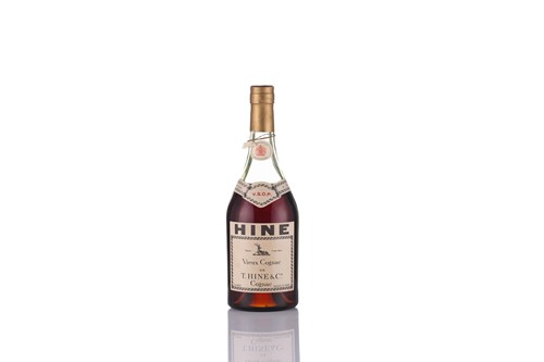 Lot 129 - A bottle of Hine Vieux Cognac VSOP, 70%,...