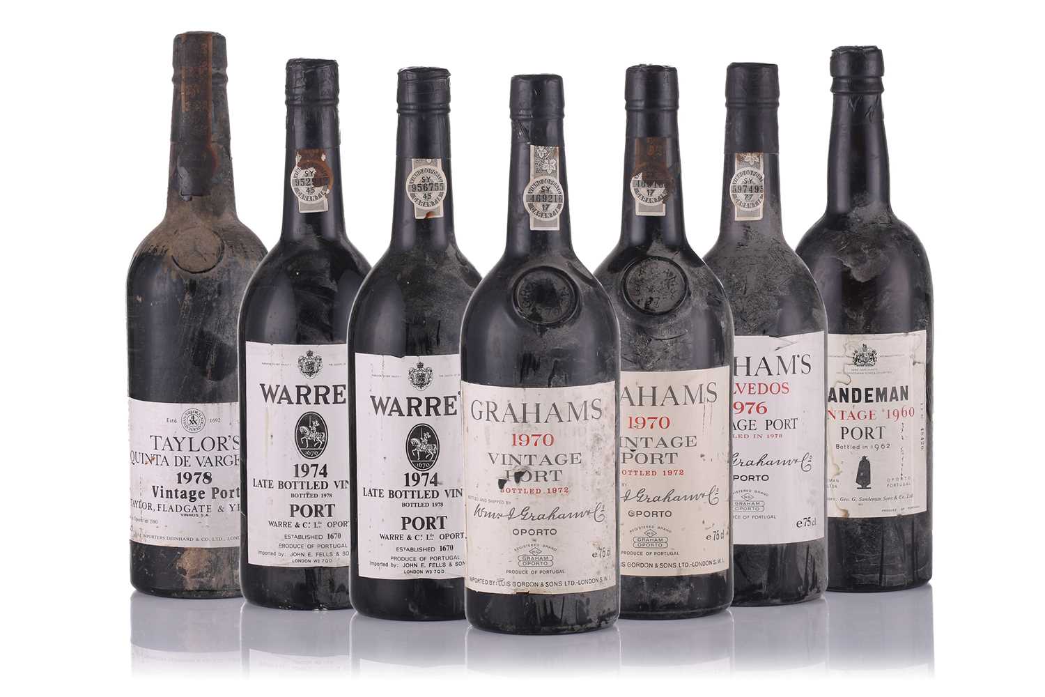 Lot 32 - Seven bottles of port comprising: two bottles...