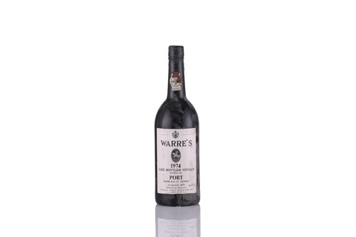 Lot 32 - Seven bottles of port comprising: two bottles...