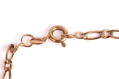 Lot 46 - A 9ct yellow gold chain link bracelet, with...