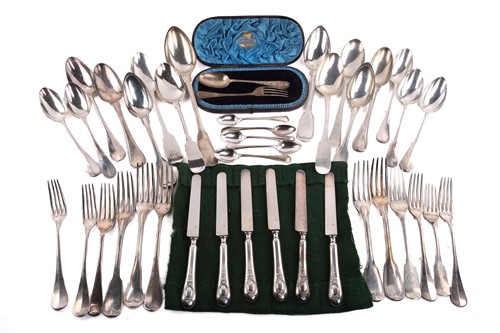 Lot 402 - A mixed quantity of flatware, including a...