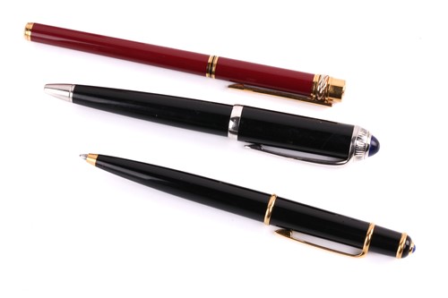Lot 293 - Must de Cartier - A 'Saphir' fountain pen,...