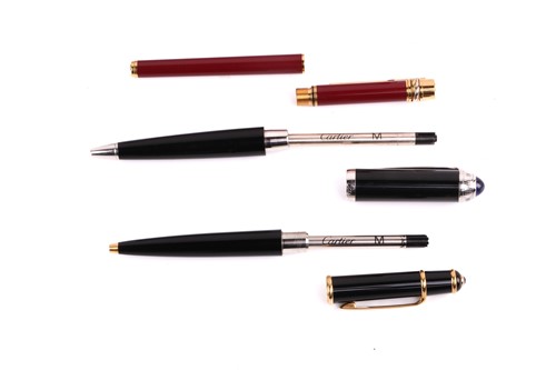 Lot 293 - Must de Cartier - A 'Saphir' fountain pen,...