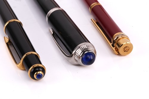 Lot 293 - Must de Cartier - A 'Saphir' fountain pen,...