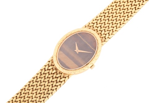 Lot 384 - A Piaget ladies 18ct yellow gold mechanical...