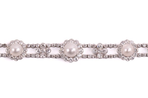 Lot 163 - A Belle Époque pearl and diamond cluster...