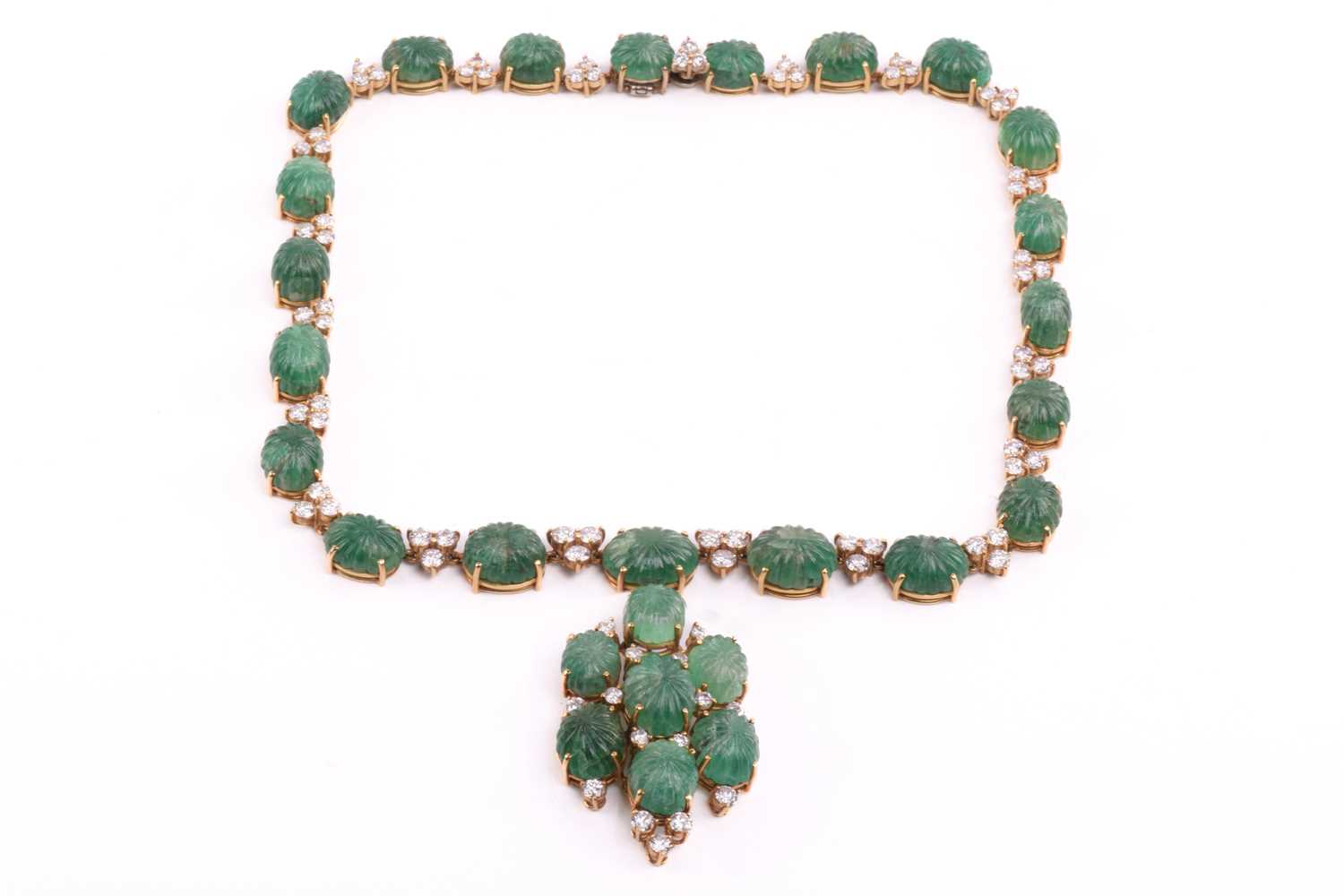 Lot 95 - An emerald and diamond necklace with a...