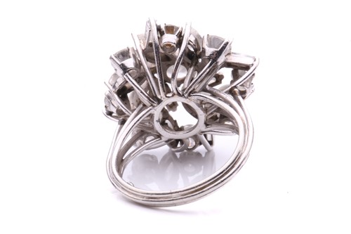 Lot 13 - A diamond spray ring, in the centre of the...