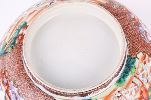 Lot 306 - A Chinese Famile Rose circular porcelain...