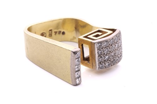 Lot 224 - A modernist diamond ring with a greek key...