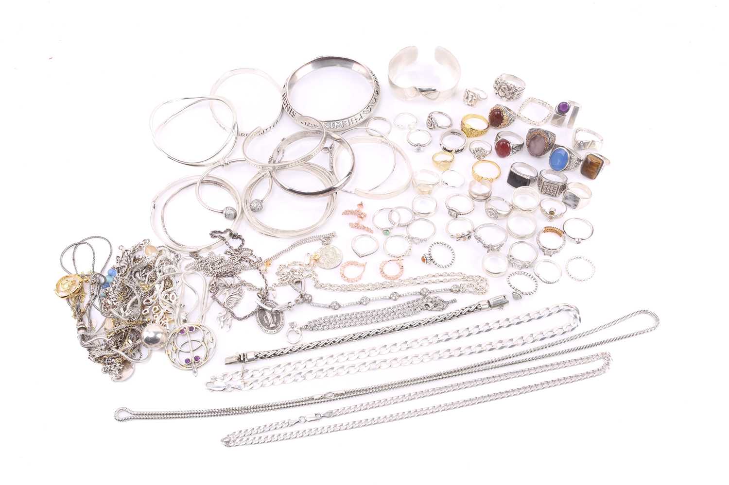 Lot 143 - A quantity of white metal jewellery, including...