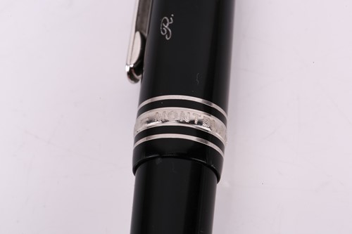 Lot 345 - Montblanc - Meisterstück black fountain pen...