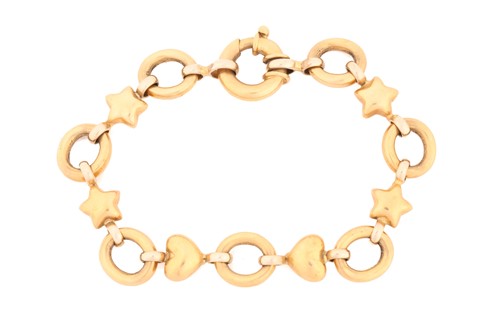 Lot 4 - A fancy link bracelet, the oval links...