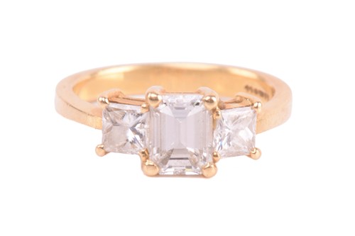 Lot 60 - A diamond trilogy ring in 18ct yellow gold,...