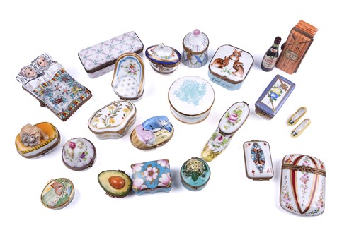 Lot 405 - A small collection of Limoges porcelain...