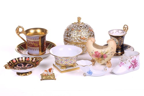 Lot 401 - A collection of Herend porcelain items, to...