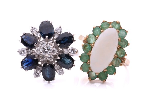 Lot 150 - A sapphire and diamond flower head cluster...