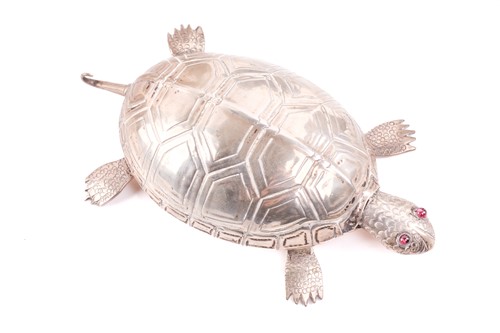 Lot 433 - A collection of silver table decorations...