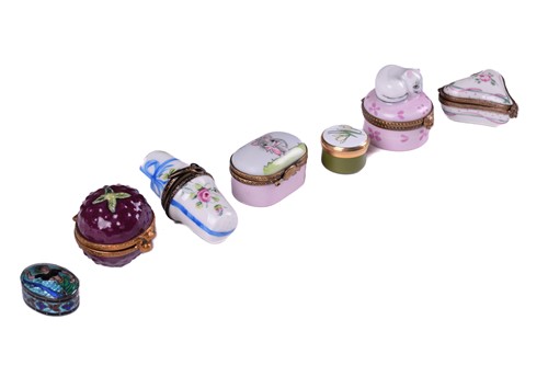 Lot 412 - A collection of enamel trinket boxes to...
